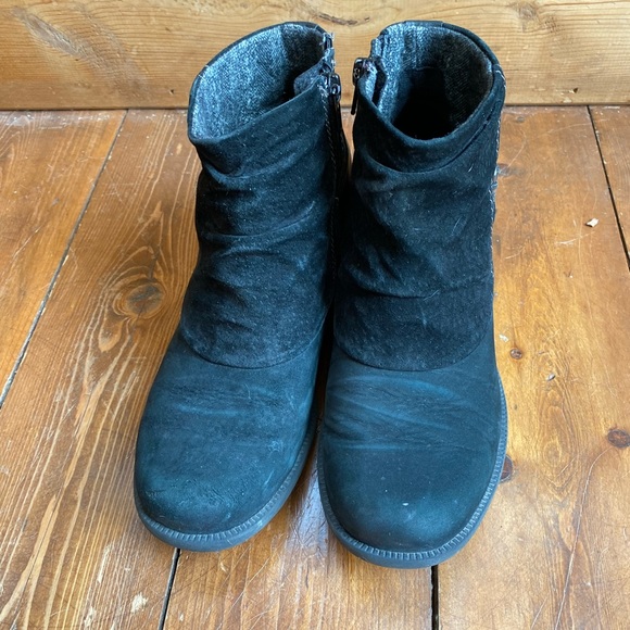 Earth Originals sz 7.5 Black Leather Bootie - Picture 1 of 6